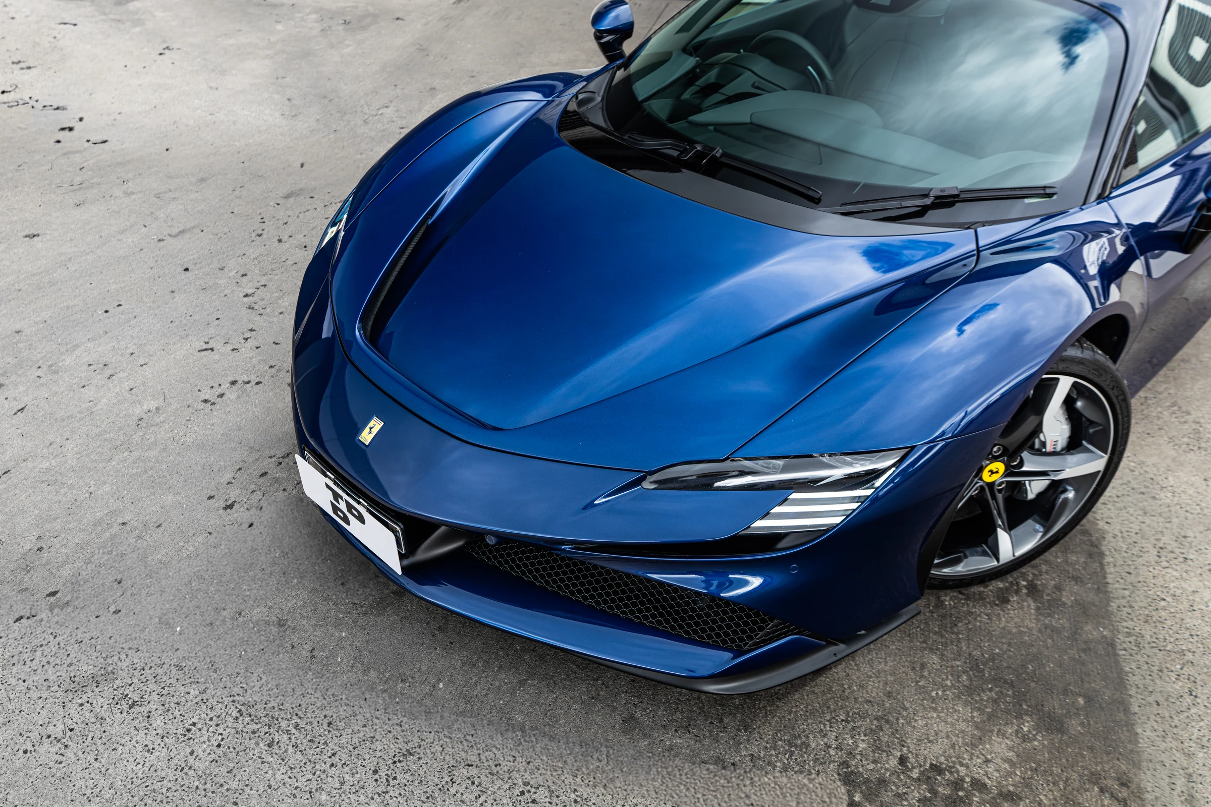 Ferrari SF90
