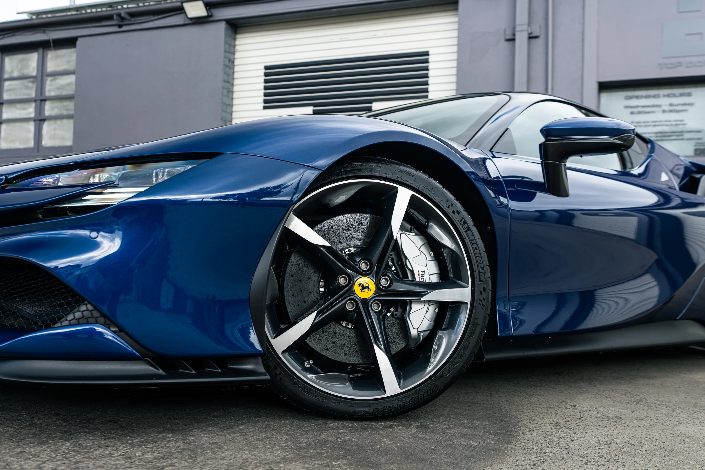 Ferrari SF90